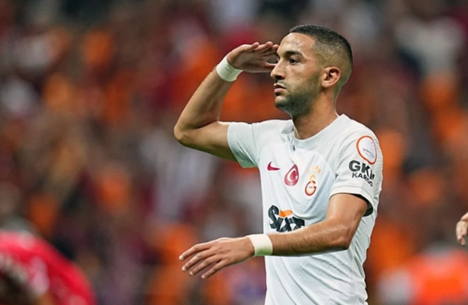 Hakim Ziyech toujours dans le viseur d’Elche malgré la fermeture du mercato