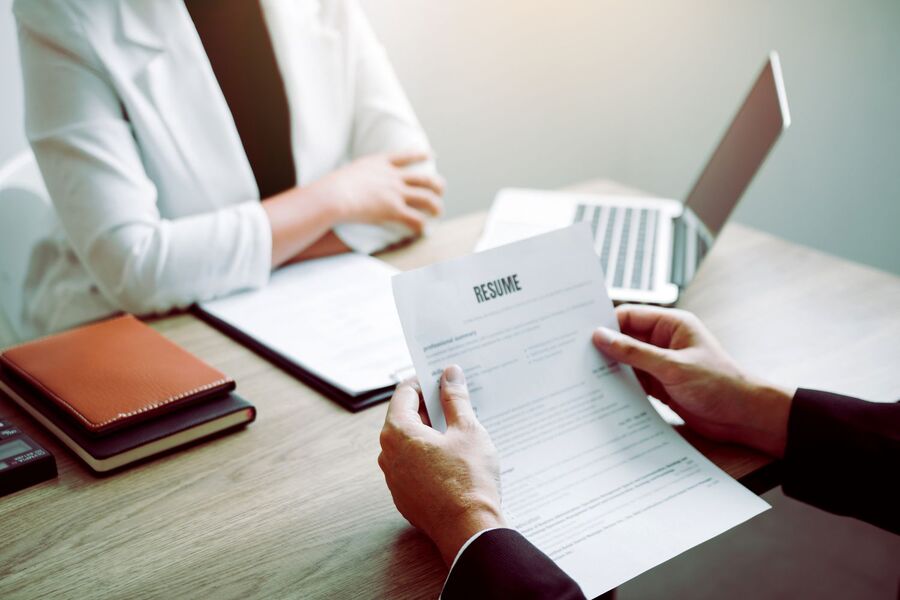 340 candidats recalés transforment un fail RH en fête mémorable