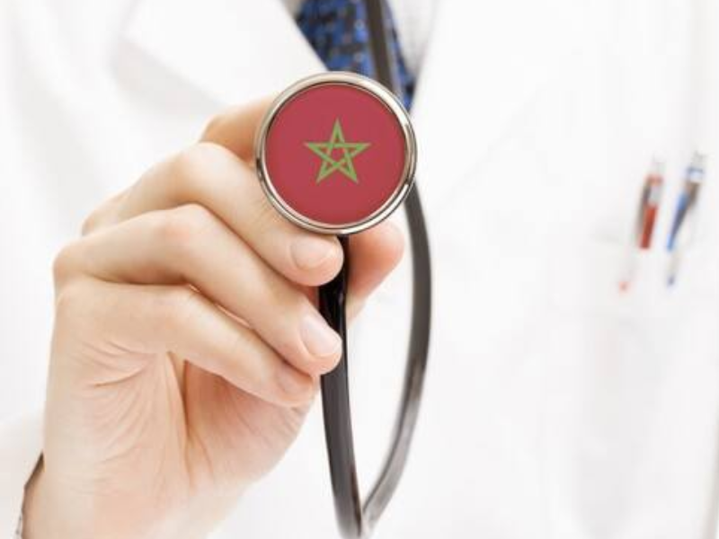 Santé à deux vitesses : hôpitaux publics saturés, cliniques privées triomphantes