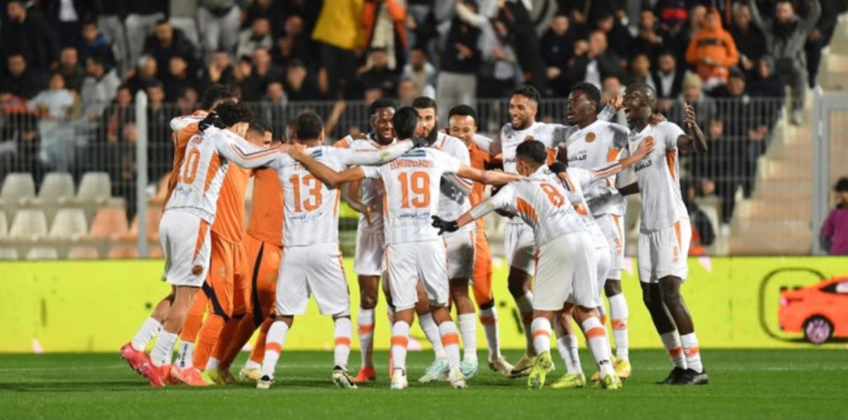 Botola Pro D1 : la Renaissance Berkane s’impose à Marrakech face au Kawkab (2-1)