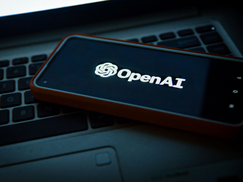 OpenAI engrange 4,3 milliards de dollars au premier semestre 2025