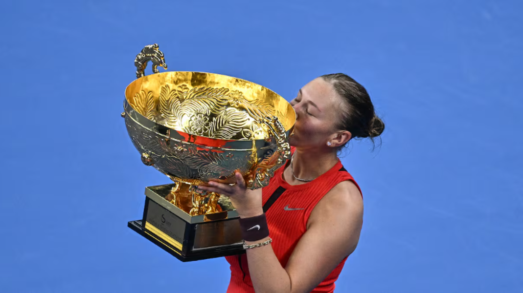 Amanda Anisimova s’installe solidement au 4e rang mondial après sa victoire à Pékin