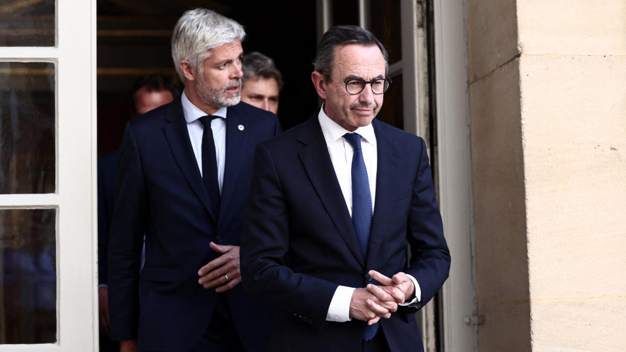 Le ministre de l'Intérieur et président des Républicains (LR) Bruno Retailleau et le patron des députés LR Laurent Wauquiez à l'hôtel Matignon le 2 juin 2025. © Thibaud Moritz, AFP