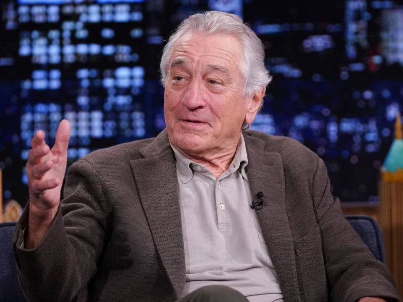 Robert De Niro appelle à manifester contre “le roi Donald Ier”