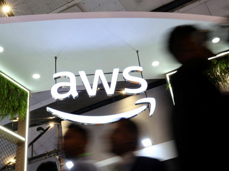 Panne mondiale sur Amazon Web Services : Snapchat, Robinhood et Coinbase touchés