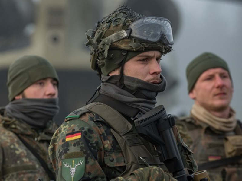 Allemagne : la guerre désormais envisagée dans le guide civil