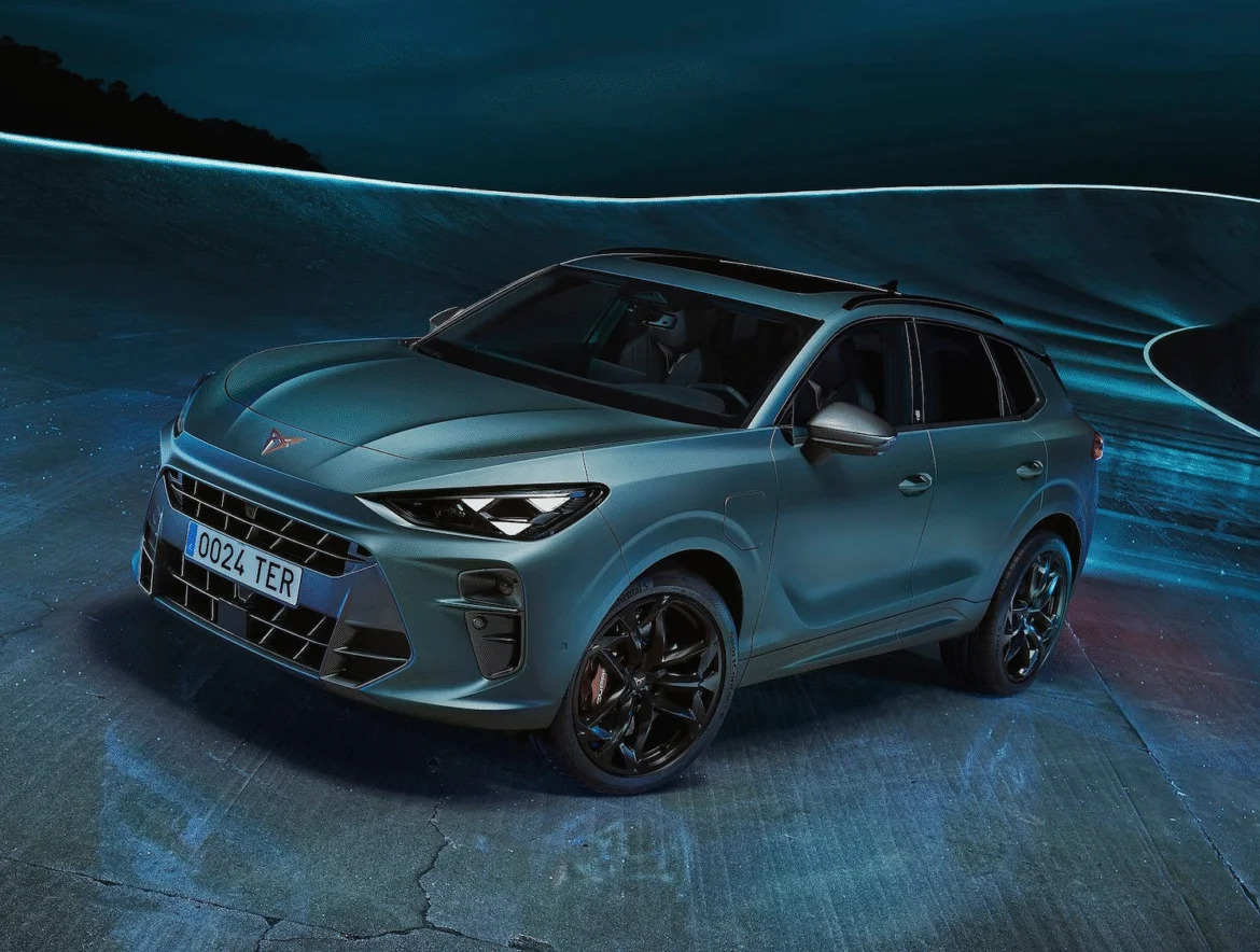CUPRA dévoile le Terramar PHEV : Un SUV Hybride Révolutionnaire