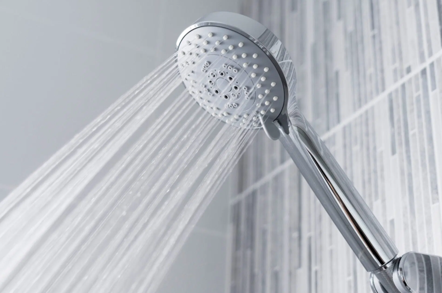 Mais pourquoi les femmes adorent-elles les douches brûlantes ?