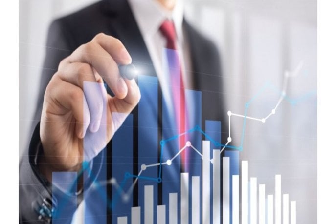 Là se trouve la bascule intellectuelle : il ne s’agit plus d’accuser l’administration, mais de comptabiliser le coût de son inertie. Ce n’est pas une morale, c’est une méthode.