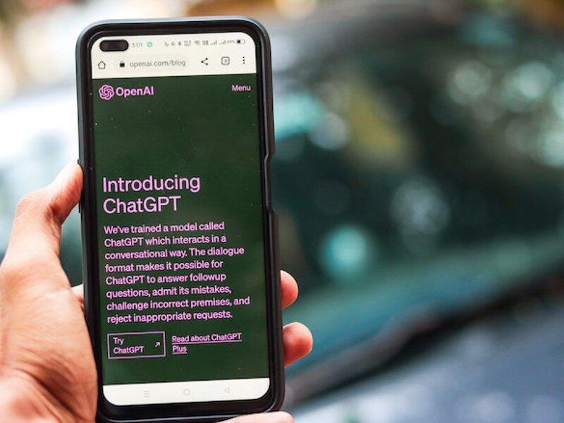 ChatGPT : plus de conseils santé et juridiques personnalisés