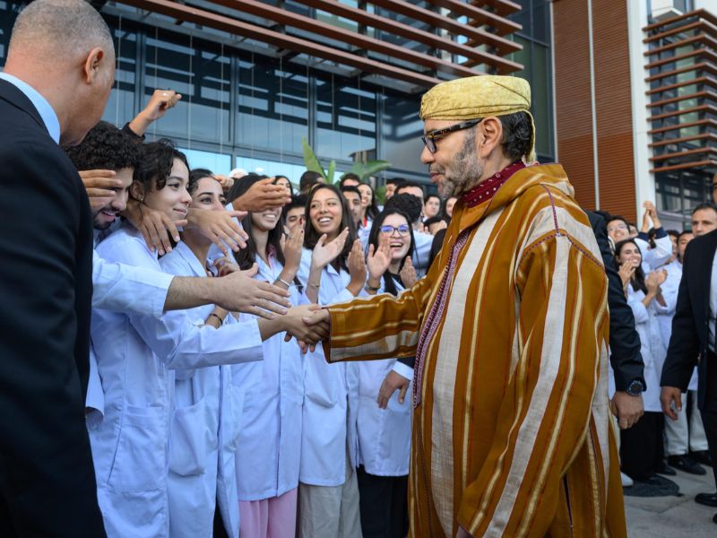 SM le Roi inaugure le Complexe Hospitalo-Universitaire International Mohammed VI de Rabat 