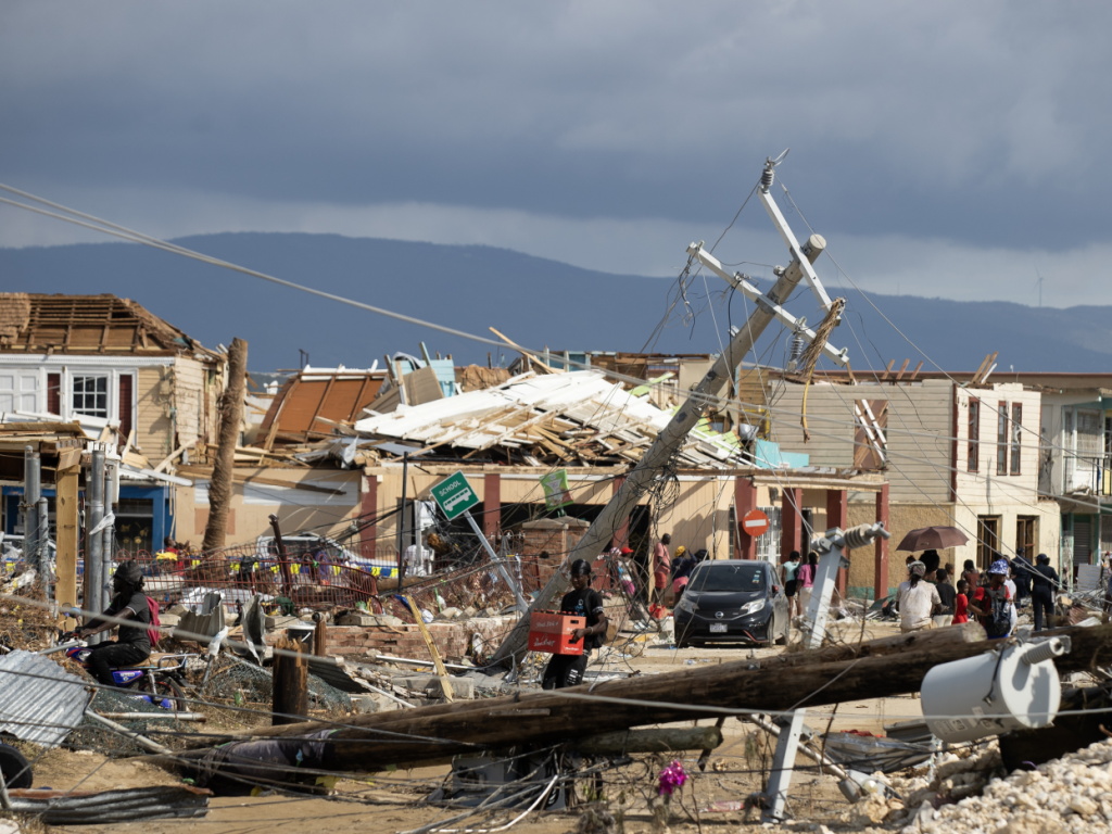 La Jamaïque lance un portail officiel d’aide après le passage dévastateur de l’ouragan Melissa