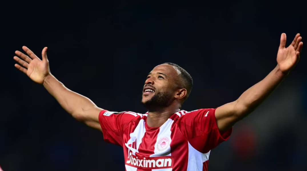 Super League grecque – 10e journée : Ayoub El Kaabi relance l’Olympiakos avec un doublé