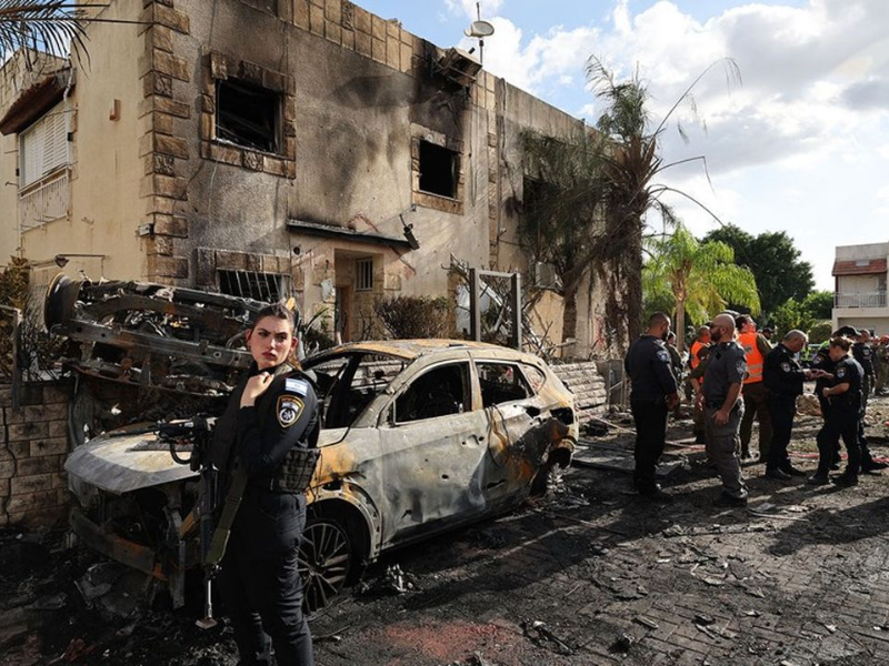 Une nouvelle frappe israélienne tue un membre du Hezbollah au sud du Liban