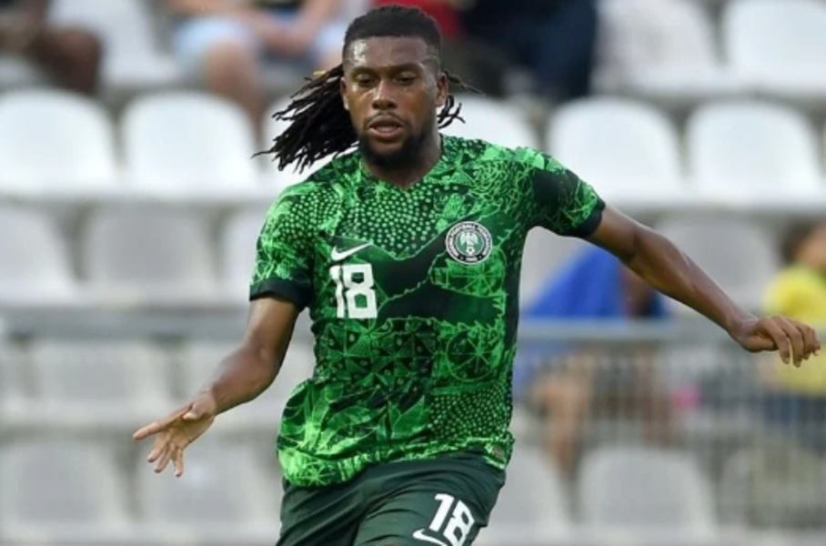 Polémique autour d’Alex Iwobi : le Nigérian s’explique après une vidéo virale tournée au Maroc
