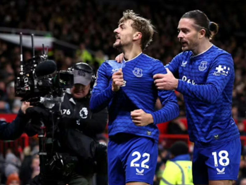 Premier League : Manchester United s’incline 1-0 face à Everton malgré une supériorité numérique