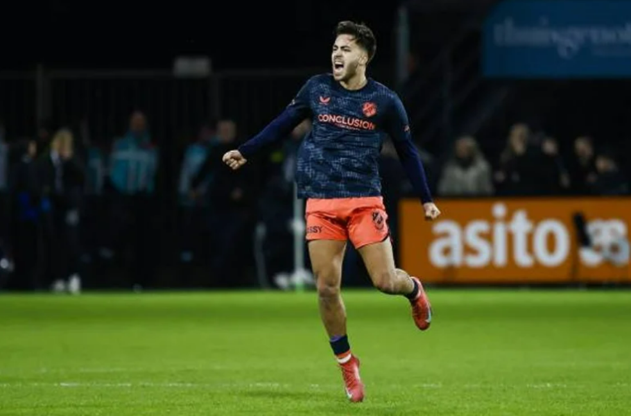 Benfica et Porto se disputent Souffian El Karouani