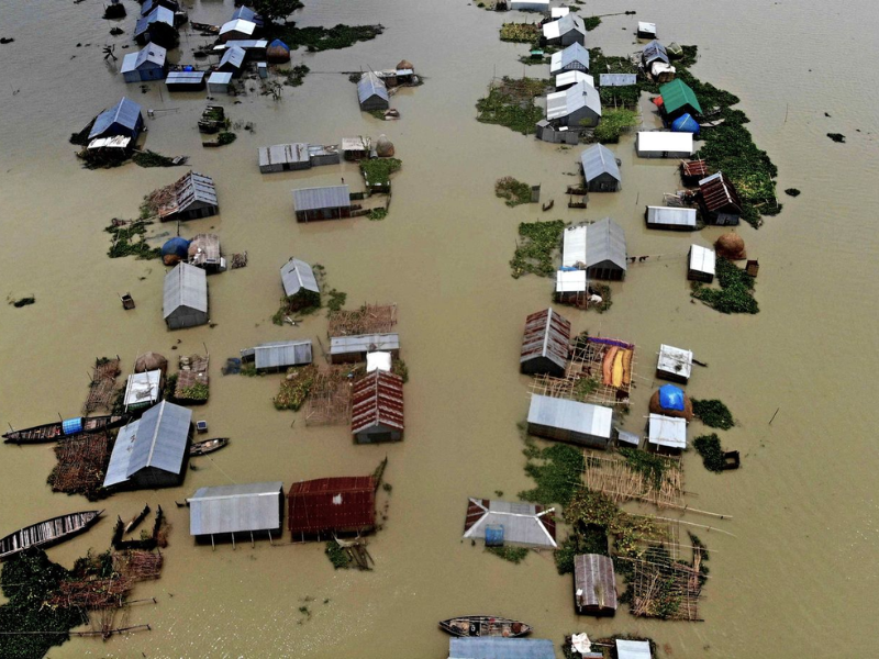 Inondations en Asie : un bilan meurtrier qui atteint 818 morts