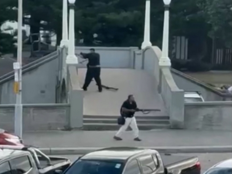 Attentat antisémite à Sydney : l’Australie en deuil après 15 morts sur la plage de Bondi