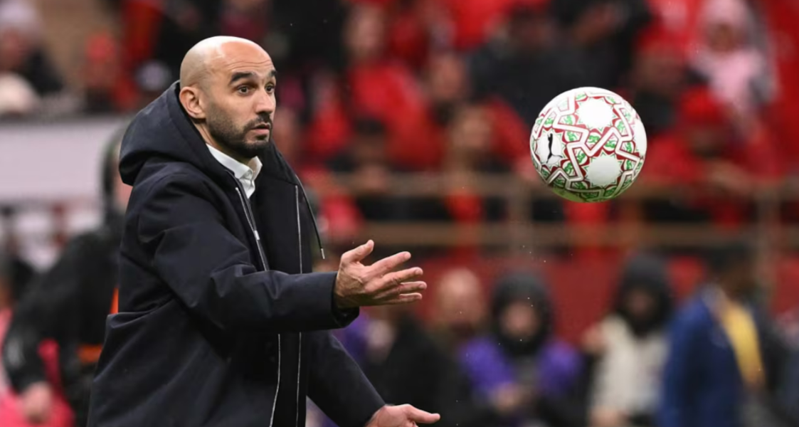 CAN 2025 : Regragui revient sur la victoire face aux Comores, la blessure de Saïss et le rôle clé de Hakimi