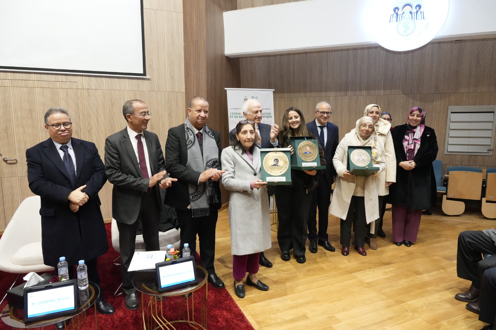 Kippah du Pr V.Ohayon, barbe et djellaba blanches du Pr M.Barahioui et grandeur dans la modestie du Pr M.Adnaoui