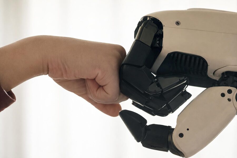 LG CLOiD : le robot qui va enfin faire vos corvées à votre place