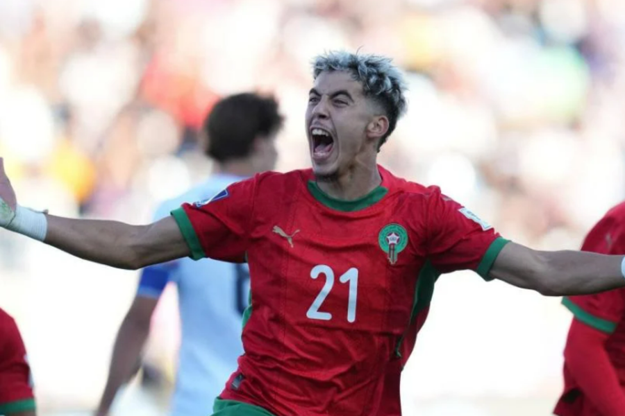 Bundesliga : Wolfsburg suit de près le Marocain Yassir Zabiri