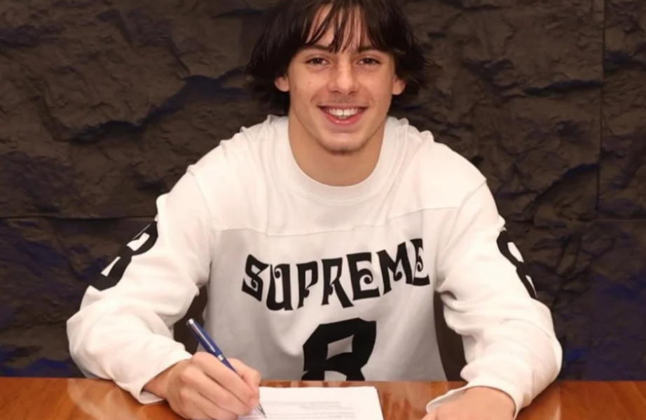 Chelsea fait signer son premier contrat professionnel au jeune Marocain Ibrahim Rebbaj