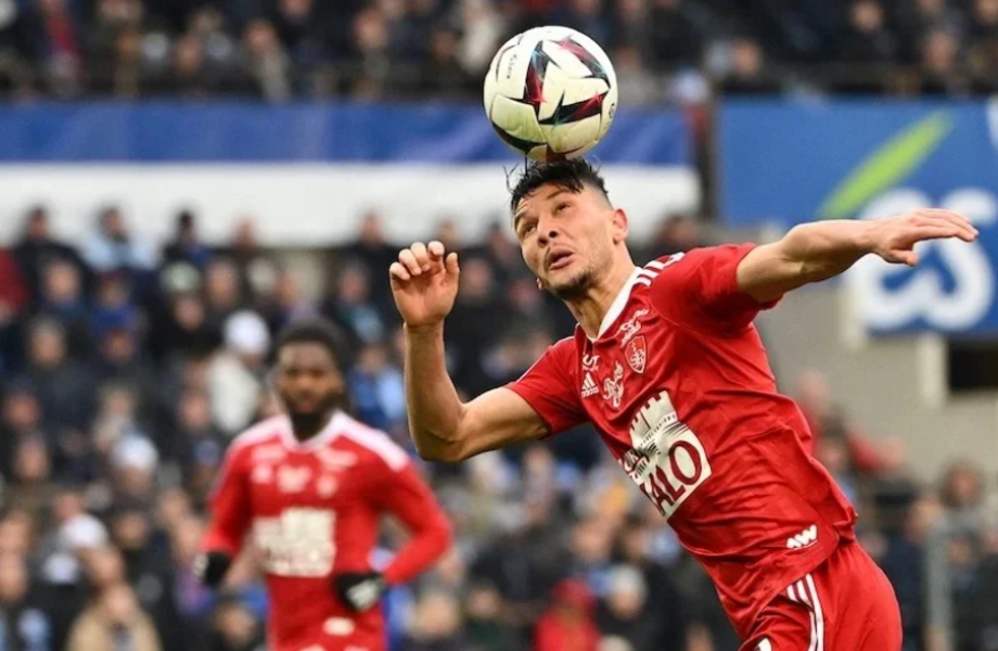 Achraf Dari vers un retour en Europe, Al Ahly prêt à faciliter son départ