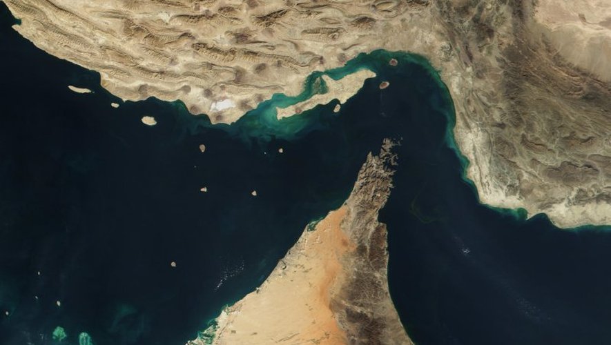 Le détroit d'Ormuz, passage stratégique et épicentre des tensions pétrolières, au centre de l'attention
