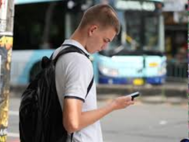 Indonésie : Réseaux sociaux interdits aux moins de 16 ans