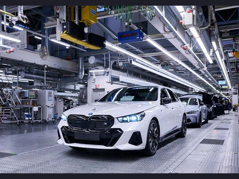 Industrie 4.0 : BMW recrute des robots humanoïdes pour ses usines