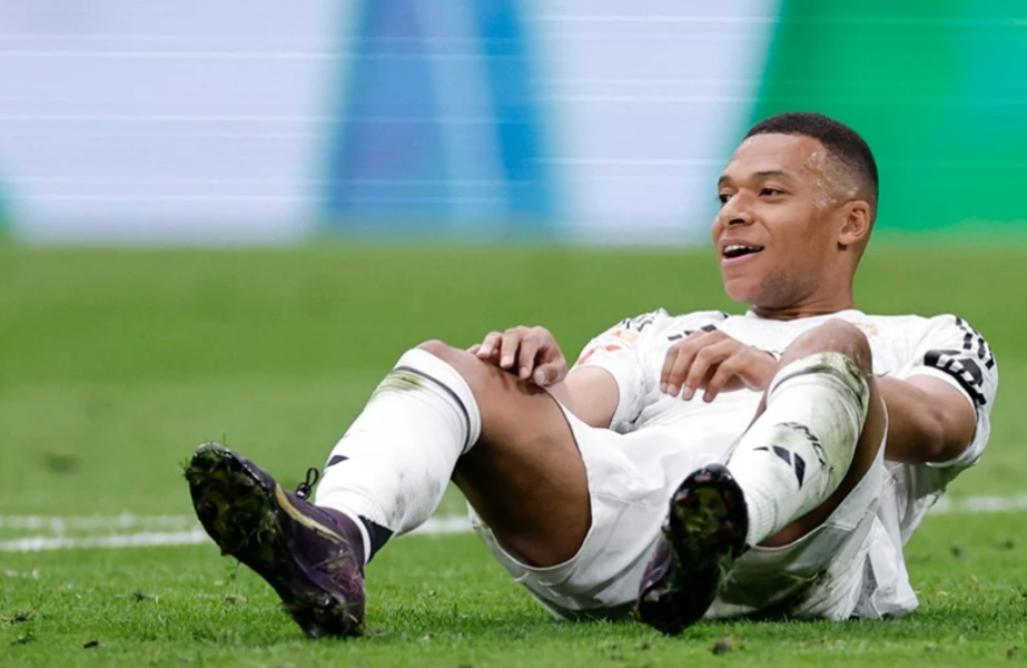 Mbappé change de suivi médical