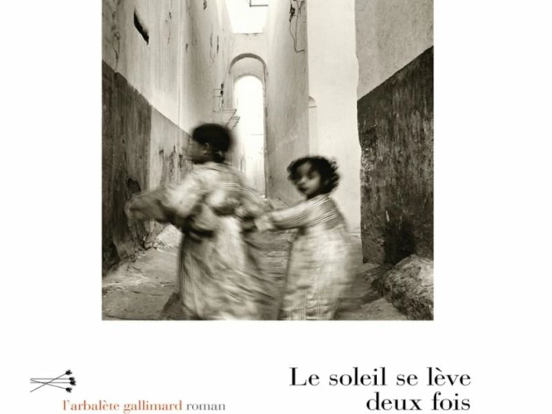 "Le soleil se lève deux fois" : un huis clos tangérois où secrets et patriarcat sculptent la mémoire familiale