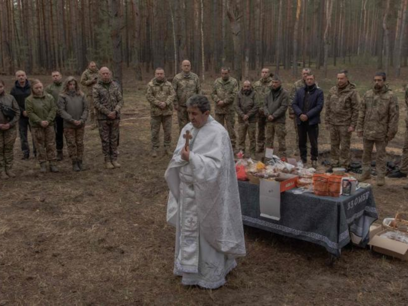 Kiev et Moscou s’accusent de centaines de violations de la trêve pascale