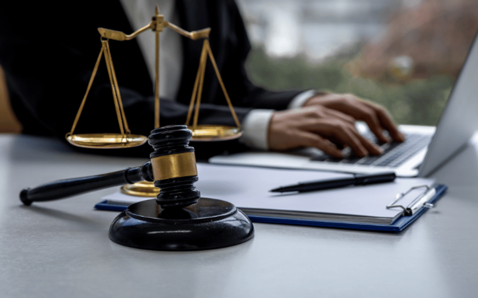 Concours de la Justice : les diplômés en droit dénoncent des règles jugées injustes