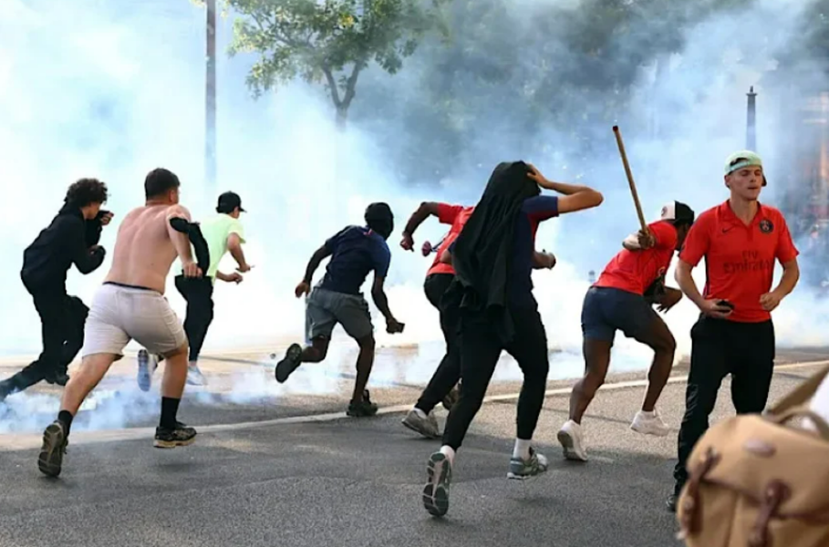 Paris : incidents et interpellations lors des célébrations du sacre européen du PSG