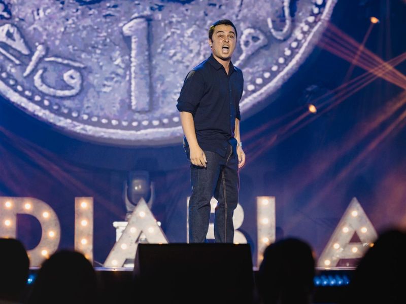Comediablanca : Mimo Lazrak conquiert le public avec trois standing ovations