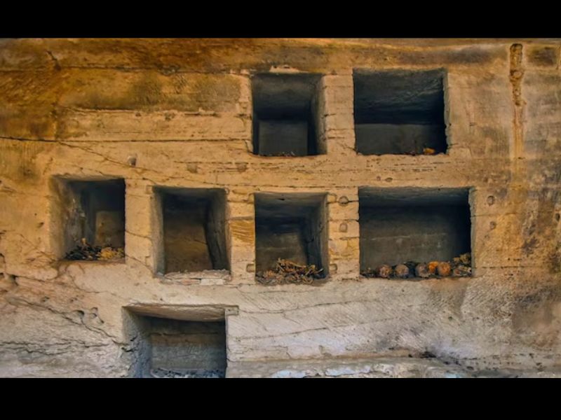 Égypte : des archéologues découvrent des tombes gréco-romaines intactes et les vestiges d'une ville byzantine