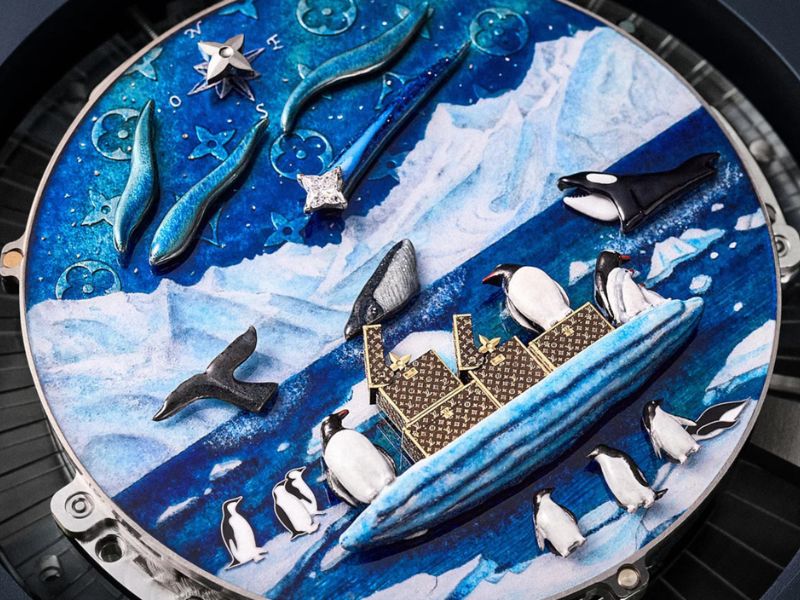 Louis Vuitton dévoile Escale en Alaska, une montre de poche animée par des baleines et des manchots