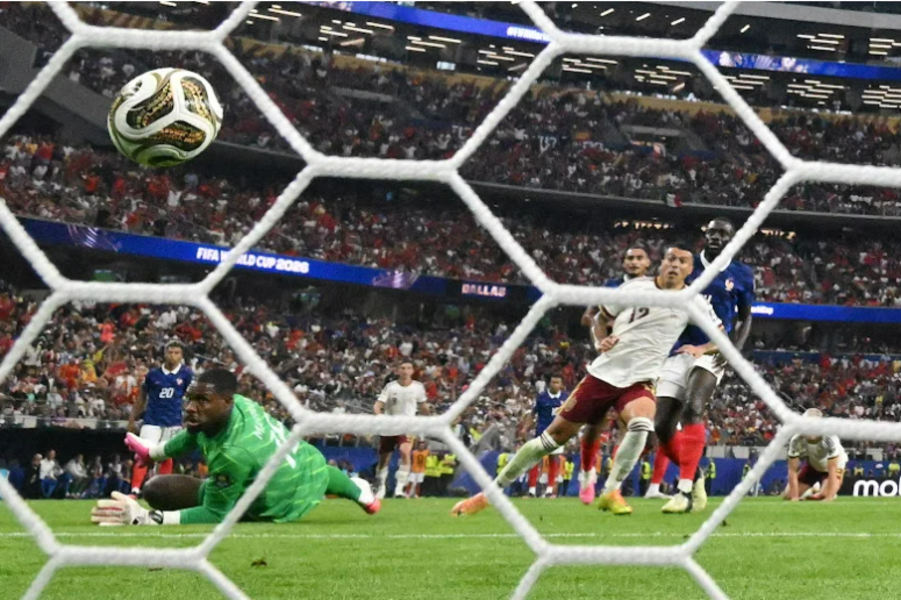 L’Espagne écarte la France et rejoint la finale de la Coupe du monde 2026