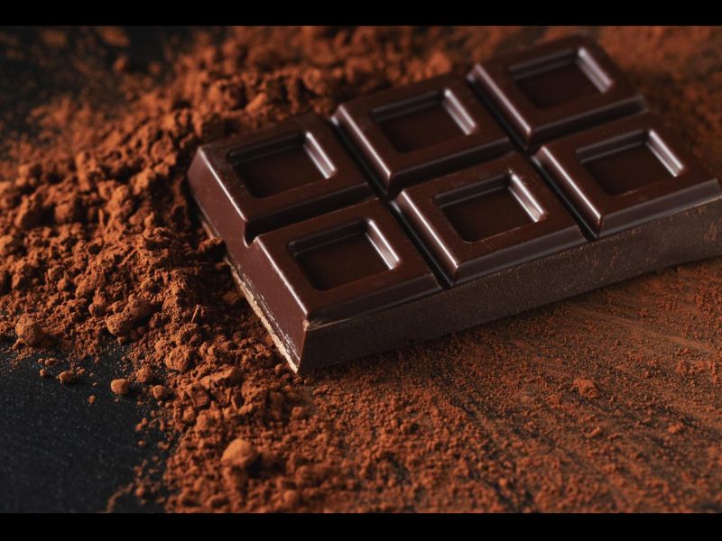 Le chocolat noir : un allié pour le cœur et le cerveau, selon une étude scientifique