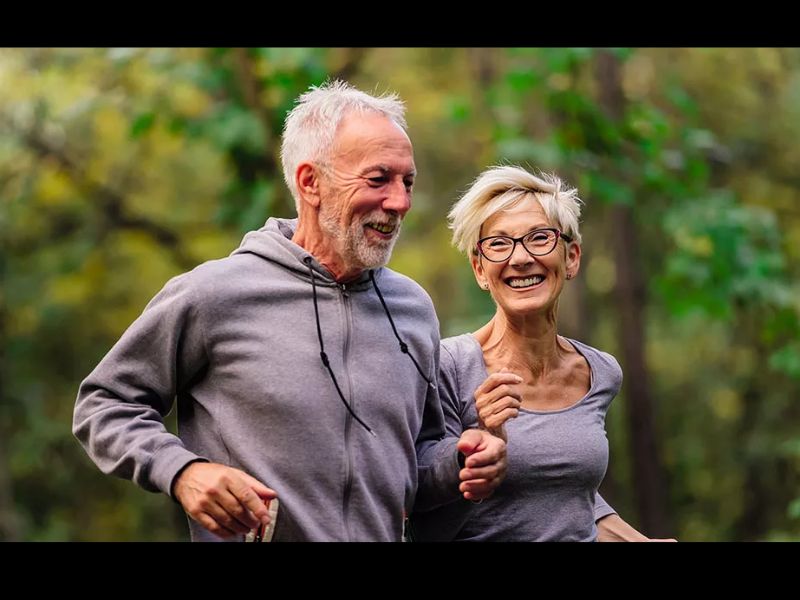 Longévité : 9 habitudes simples à adopter entre 40 et 60 ans pour mieux vieillir