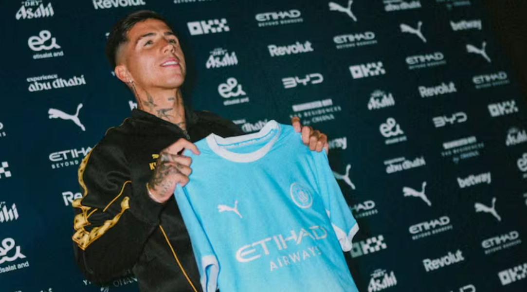 Manchester City frappe fort avec Enzo Fernandez