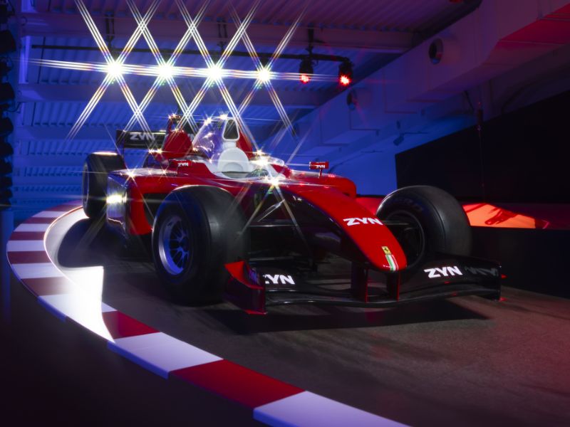 Formule 1 : ZYN et la Scuderia Ferrari HP célèbrent « The Power of a Second » en marge du Grand Prix de Monza