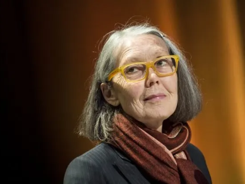 Anne Carson, une poésie sans frontières couronnée au Nobel