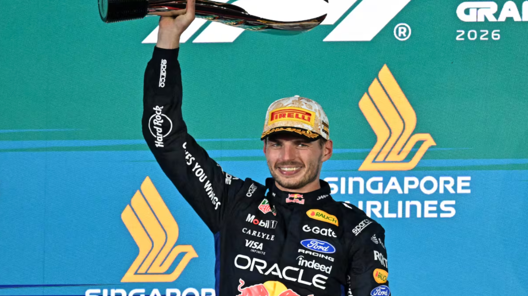 Formule 1 : Max Verstappen triomphe à Singapour et signe une deuxième victoire consécutive