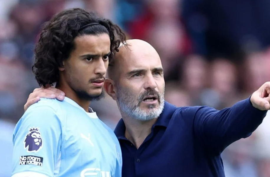 Manchester City : Enzo Maresca séduit par le profil d’Ayyoub Bouaddi