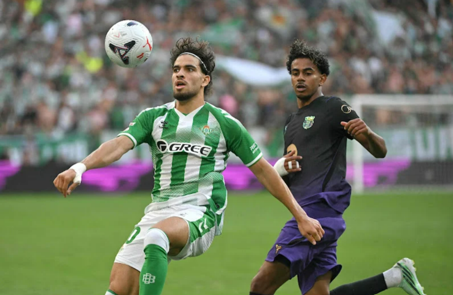 Betis-Barça : Abde Ezzalzouli salué par la presse espagnole malgré la défaite