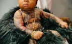 Etats-Unis : un bébé d’un an tatoué de la tête aux pieds 